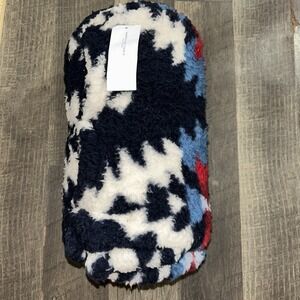 American Eagle Outfitters AE LOGO Sherpa Fleece Blanket Red White Blue Throw‎